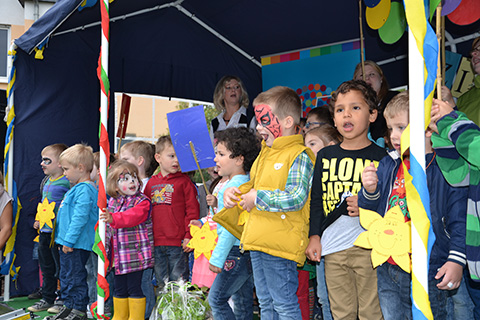 45 jähriges Bestehen von Pro Mobil in Velbert, Kinderchor